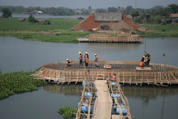 Gubernur Jabar Pastikan Jembatan Walahar Rampung Desember 2023