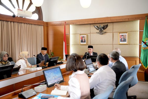 Jelang Operasional Komersial Kereta Cepat Jakarta-Bandung, Pemdaprov Jabar Akan Gandeng UMKM