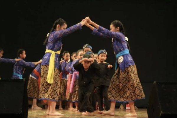 Meriah, Festival Permainan Rakyat Jawa Barat Resmi Digelar