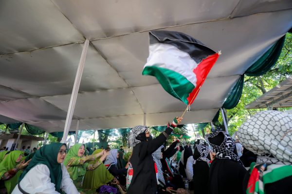 Hari Santri Nasional 2025: Santri Bandung Tunjukkan Solidaritas untuk Palestina